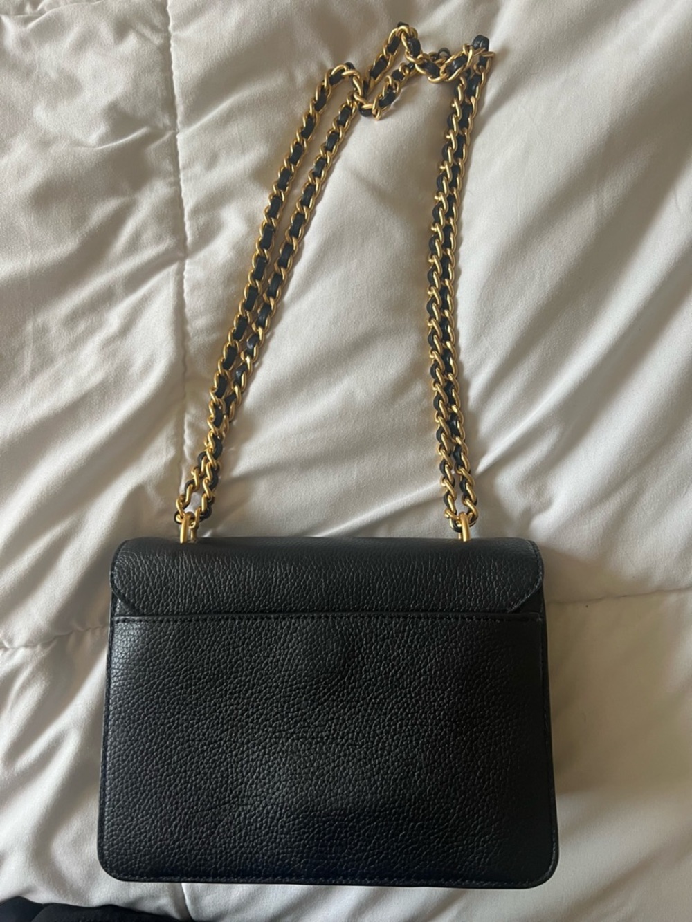 Tory Burch Black Leather Shoulder Bag with Gold Logo Chain - Picture 9 of 10